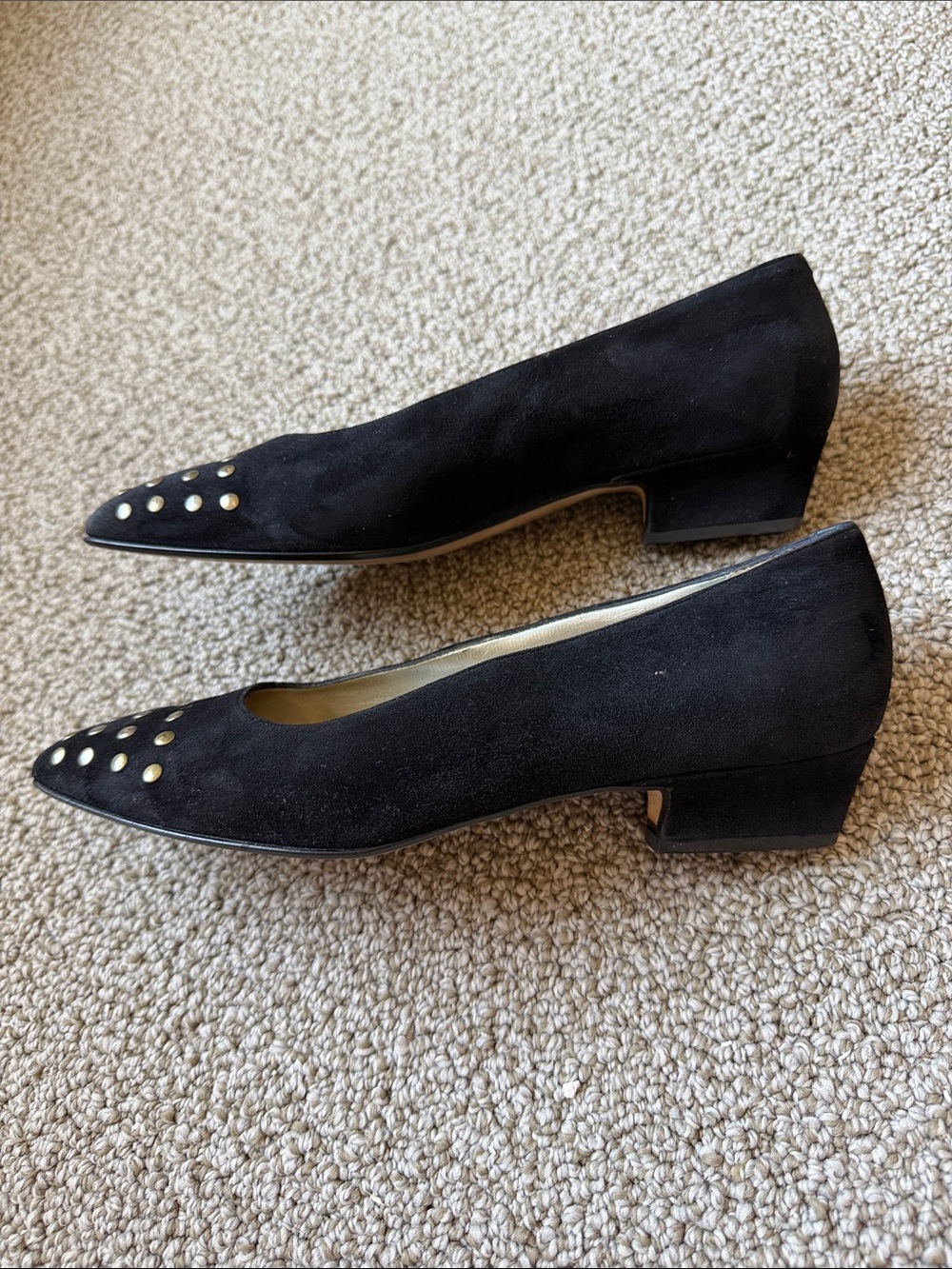 Vintage 70s 80s Florence Studio Studded Gold Kitten Heels Black Pump 7 - Picture 5 of 8